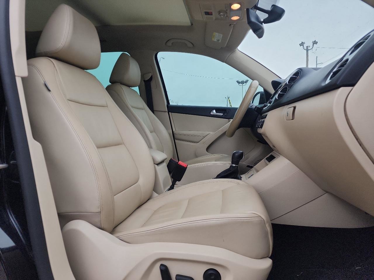 Used 2016 Volkswagen Tiguan SEL FWD image 21