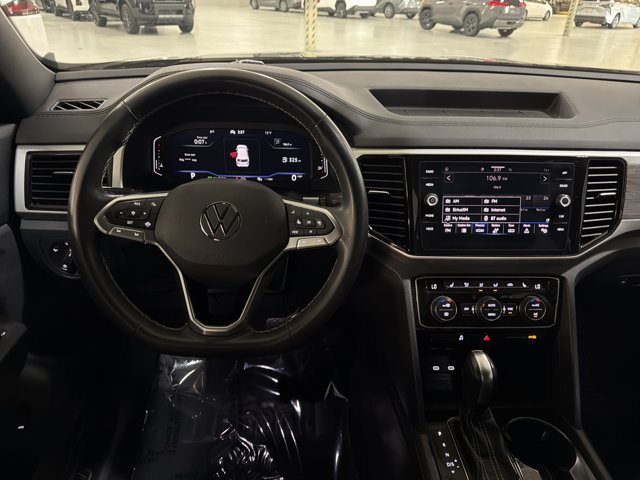 Used 2022 Volkswagen Atlas Cross Sport SE FWD image 27