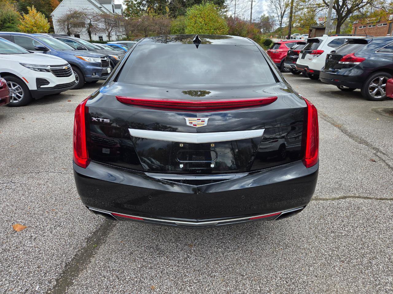 Used 2016 Cadillac XTS Luxury w/ Driver Awareness Package FWD image 4