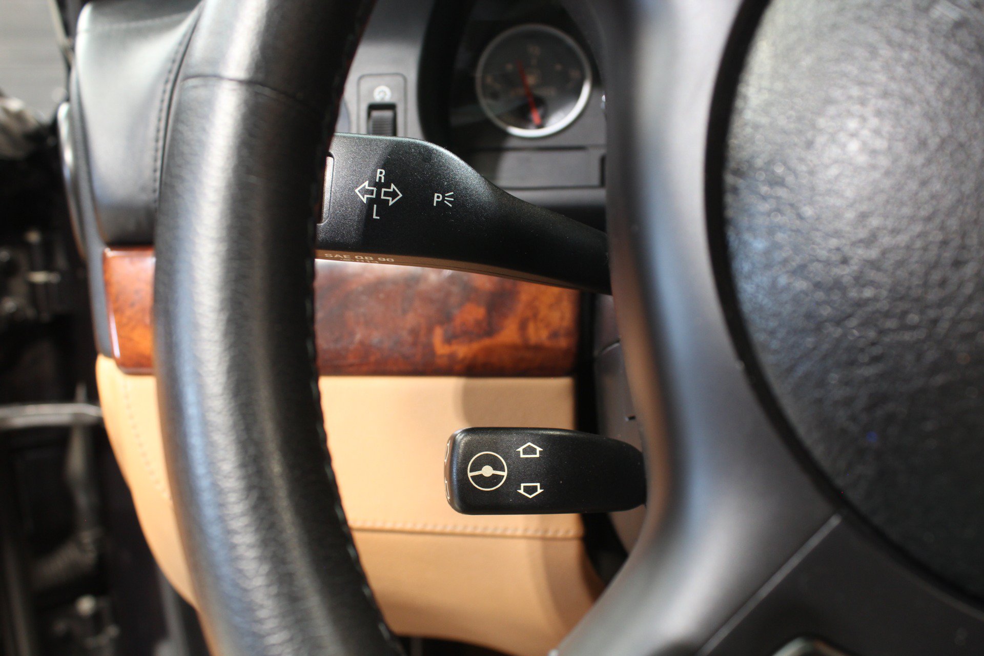 Used 2002 BMW M5 RWD image 67