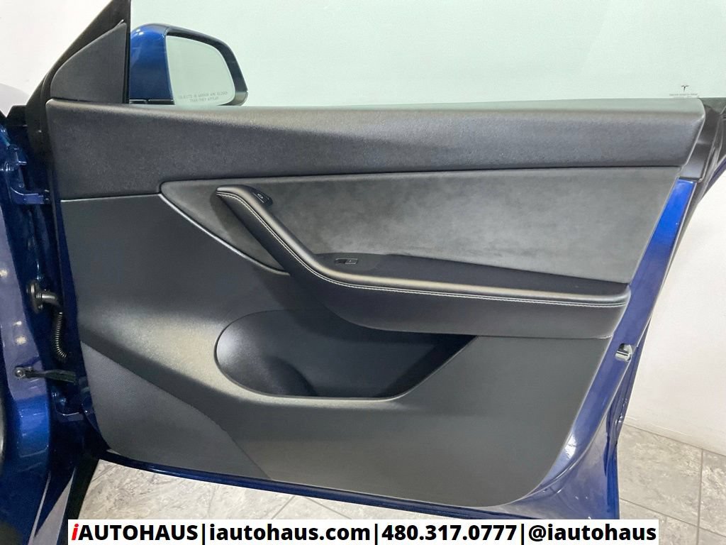 Used 2021 Tesla Model Y Long Range AWD/4WD image 43
