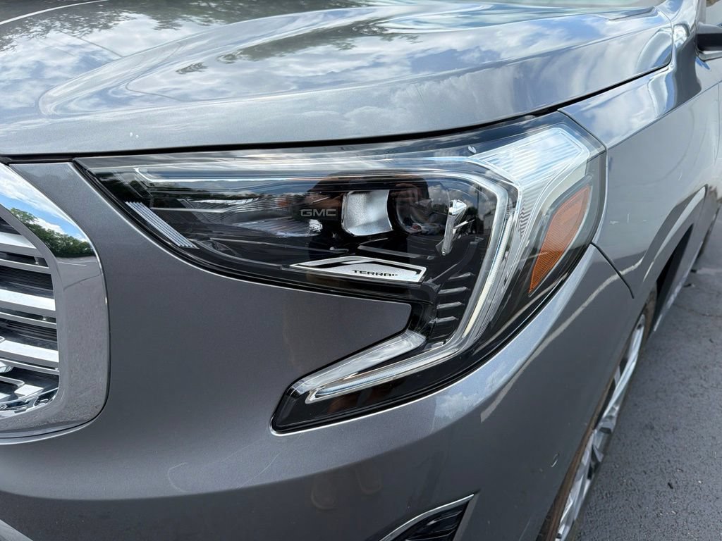 Used 2018 GMC Terrain Denali w/ Advanced Safety Package FWD image 9