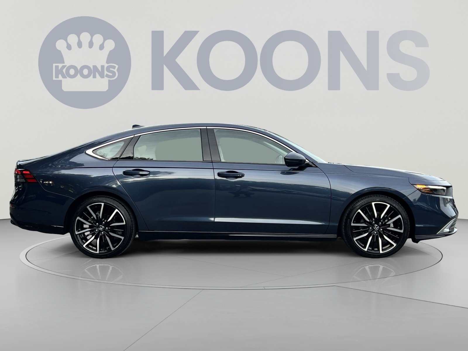 Used 2025 Honda Accord Touring image 12