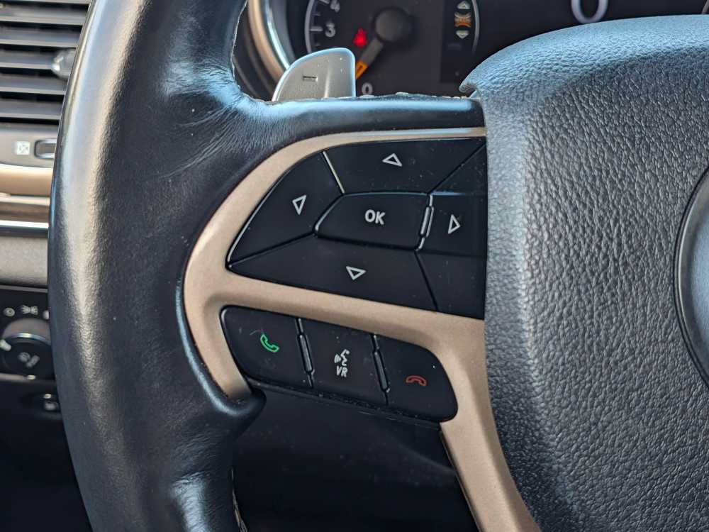 Used 2017 Jeep Grand Cherokee Overland AWD/4WD image 35