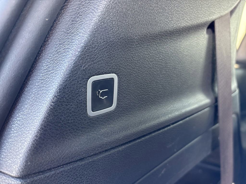 Used 2018 Chrysler Pacifica Touring Plus w/ S Appearance Package image 10