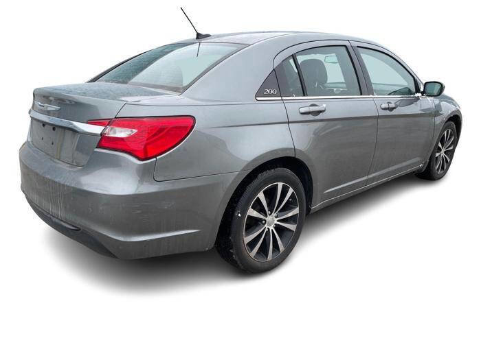 Used 2012 Chrysler 200 Touring image 5