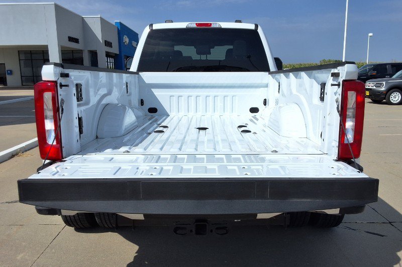 Used 2026 Ford F350 XLT AWD/4WD image 9