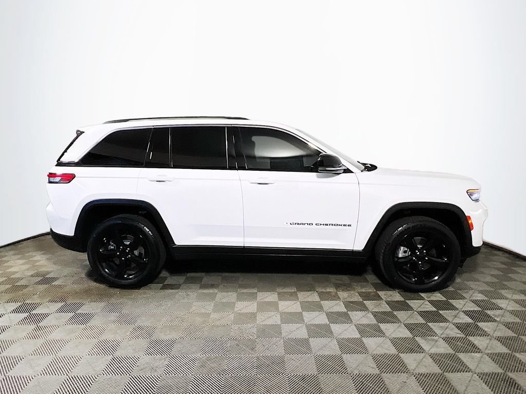 Used 2022 Jeep Grand Cherokee Limited 4xe AWD/4WD image 8