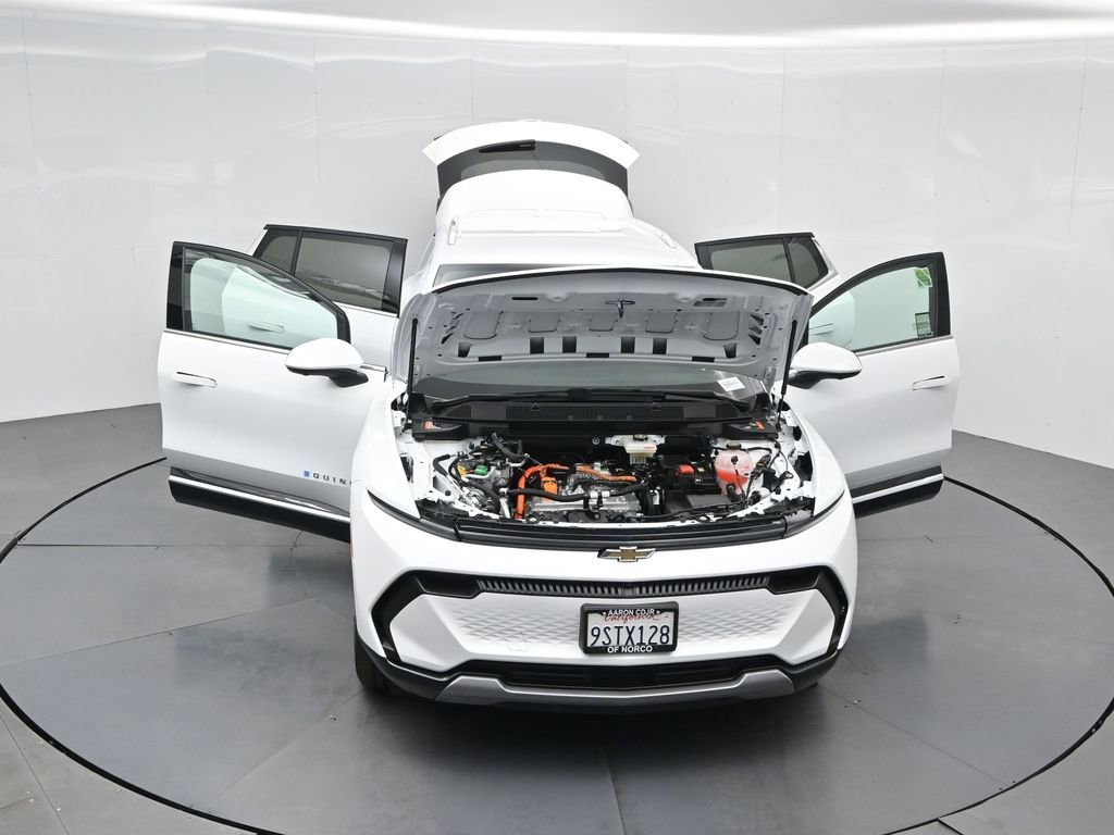 Used 2025 Chevrolet Equinox EV LT w/ Convenience Package image 33