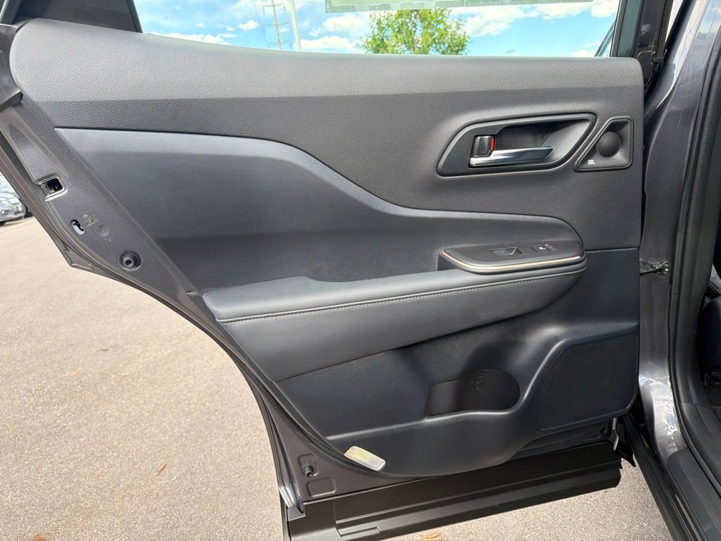 Used 2023 Toyota Crown w/ Carpet Mat Package (TMS) AWD/4WD image 19