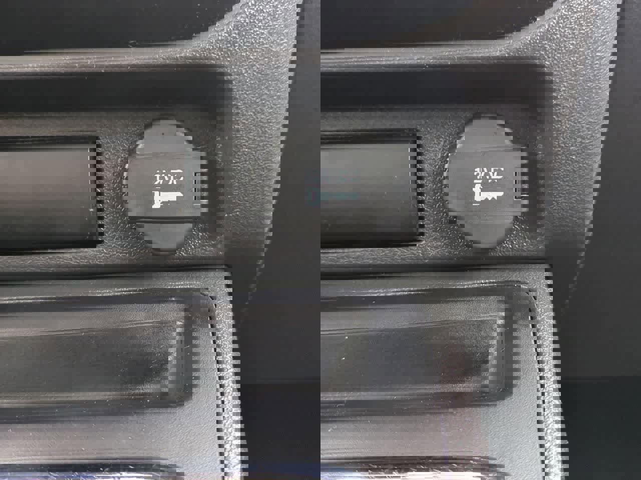 Used 2014 Jeep Compass Sport w/ Power Value Group image 28