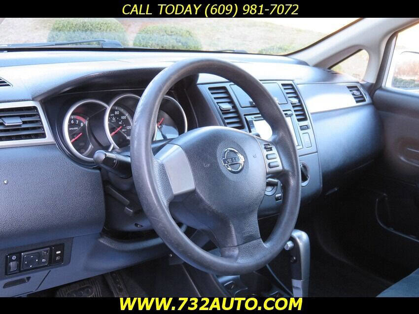 Used 2011 Nissan Versa 1.8 S w/ PWR Plus Pkg image 22