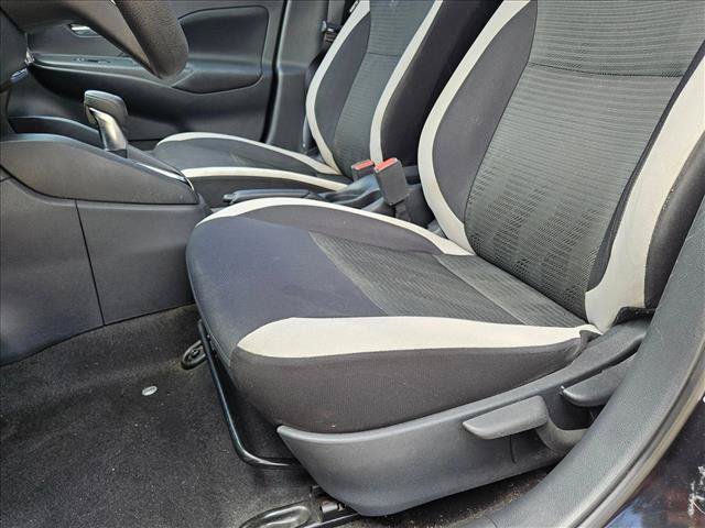 Used 2021 Nissan Versa SV FWD image 14
