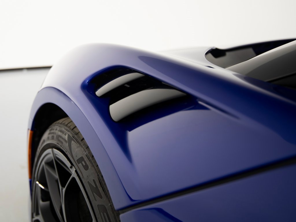 Used 2024 McLaren Artura image 41