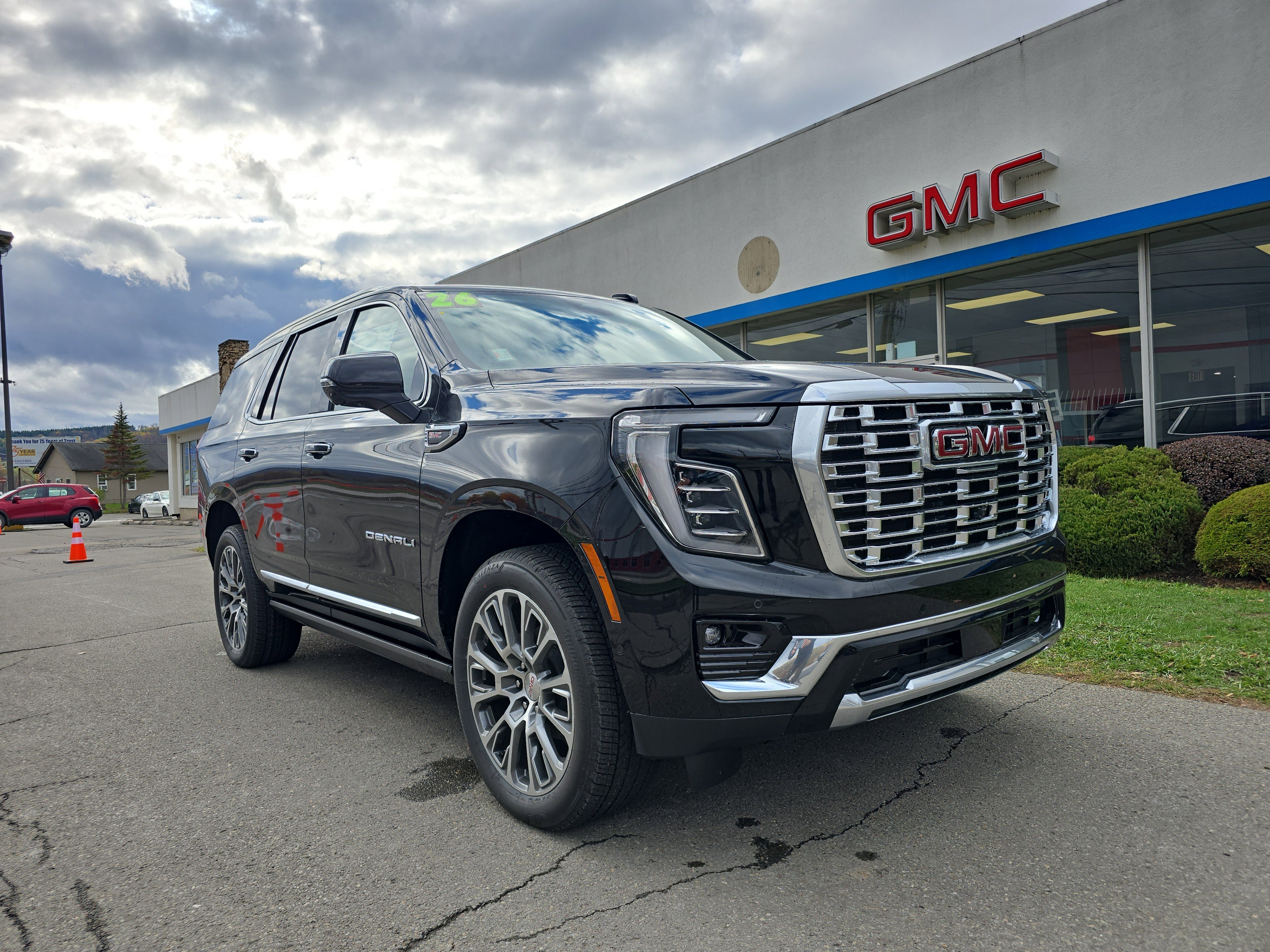 New 2026 GMC Yukon Denali w/ Denali Reserve Package video 1