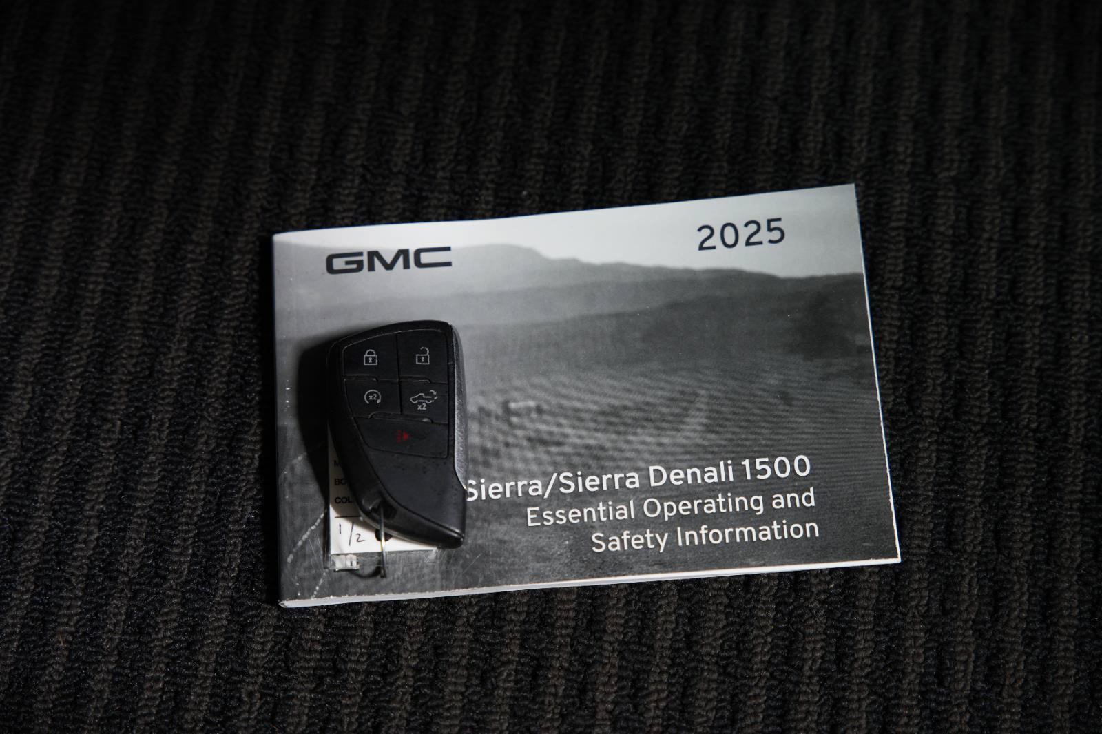 Used 2025 GMC Sierra 1500 Denali Ultimate AWD/4WD image 25