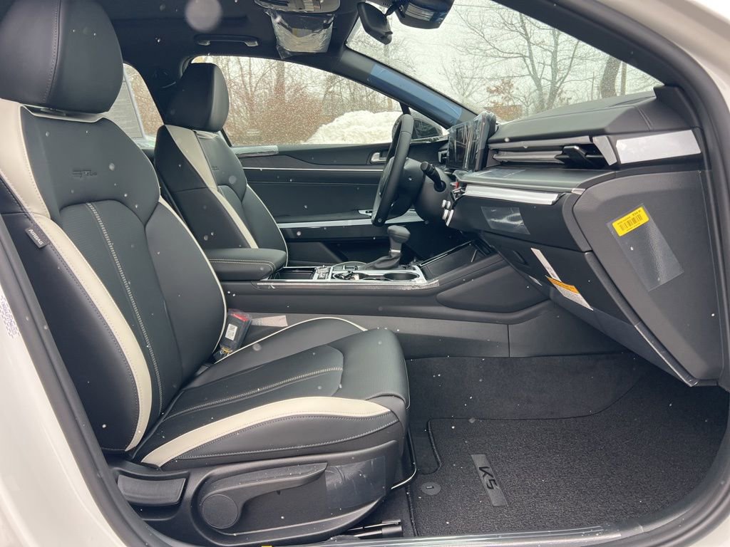 New 2026 Kia K5 GT-Line image 16