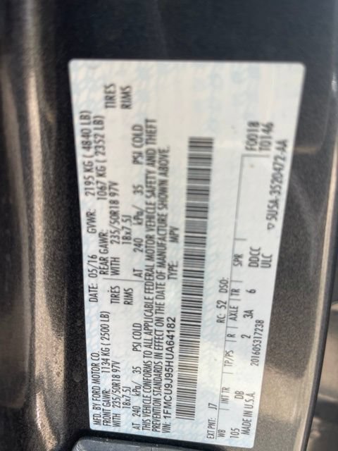 Used 2017 Ford Escape Titanium w/ Equipment Group 301A AWD/4WD image 11