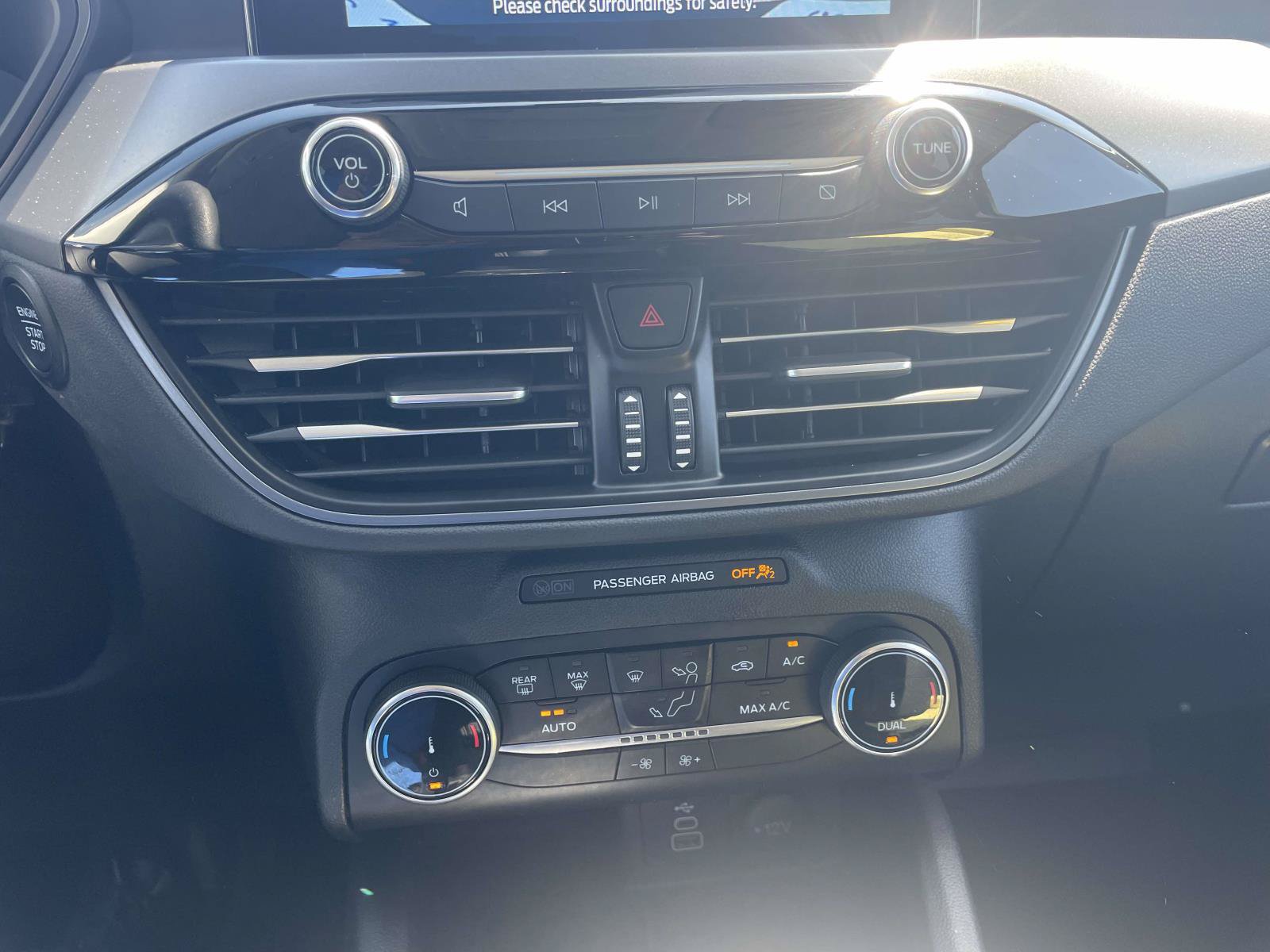 Certified 2025 Ford Escape Active FWD image 26