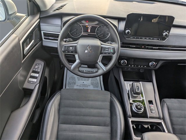 Used 2024 Mitsubishi Outlander FWD image 18