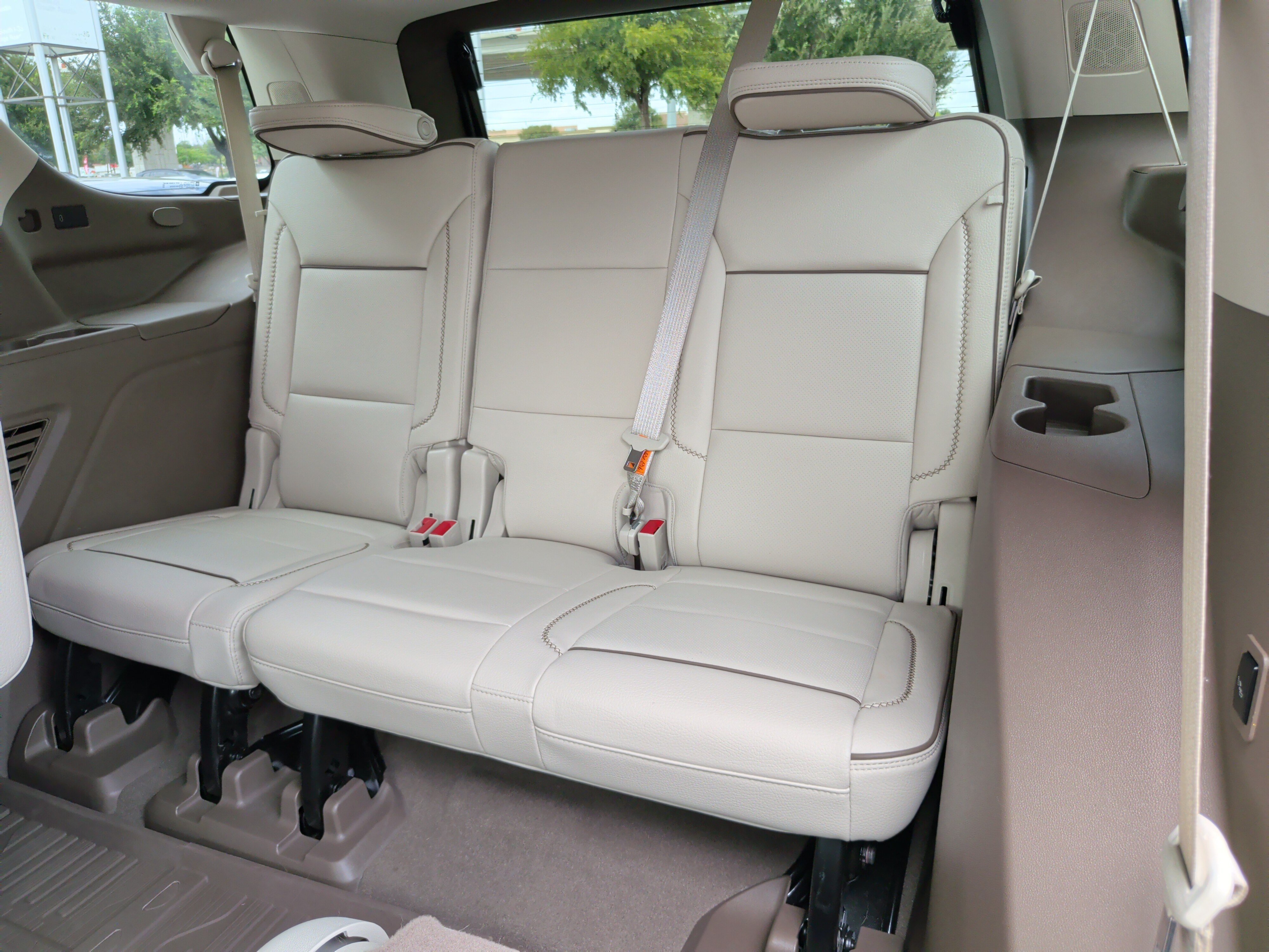 Used 2024 GMC Yukon Denali AWD/4WD image 38