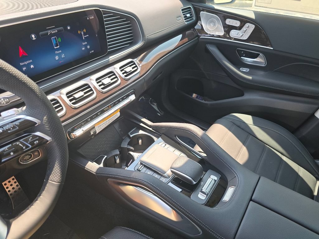 New 2026 Mercedes-Benz GLS 450 4MATIC image 32