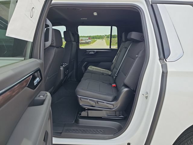 New 2026 Chevrolet Suburban LS w/ Max Trailering Package AWD/4WD image 25