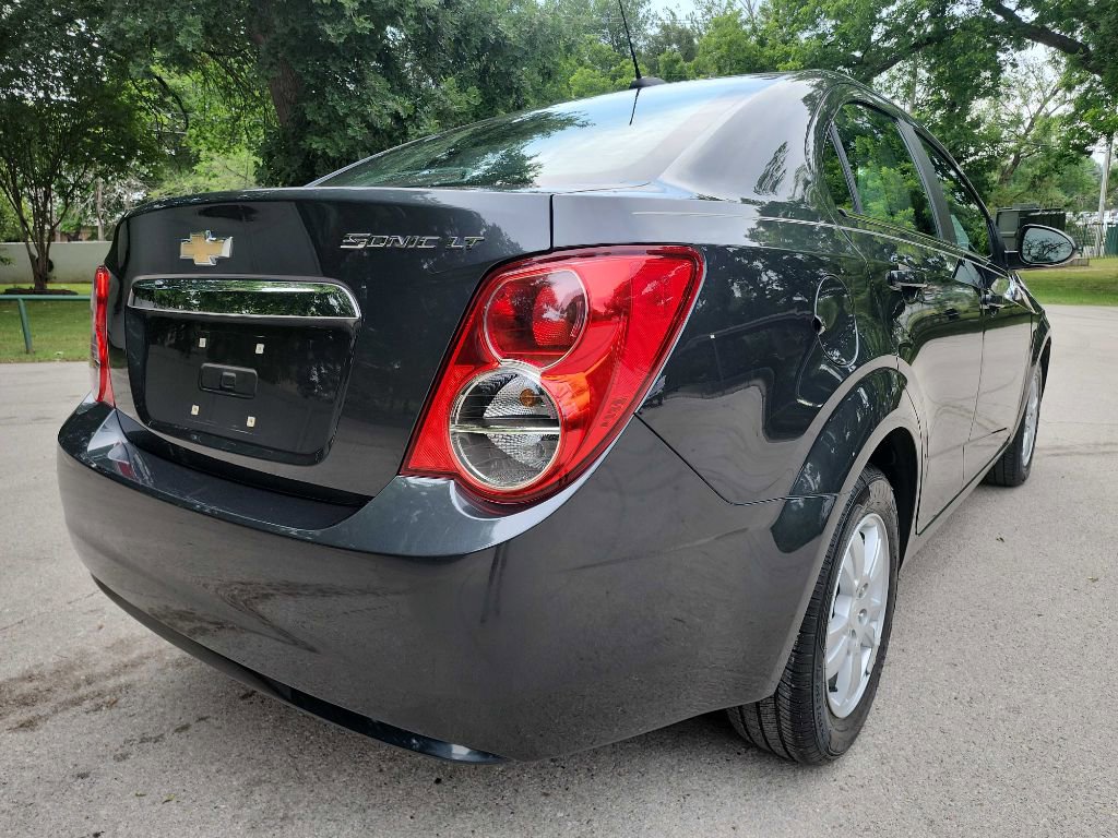Used 2015 Chevrolet Sonic LT FWD image 7