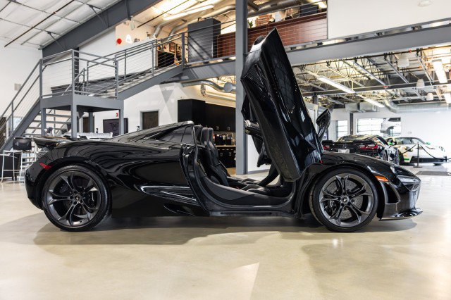 Used 2020 McLaren 720S Spider RWD image 7