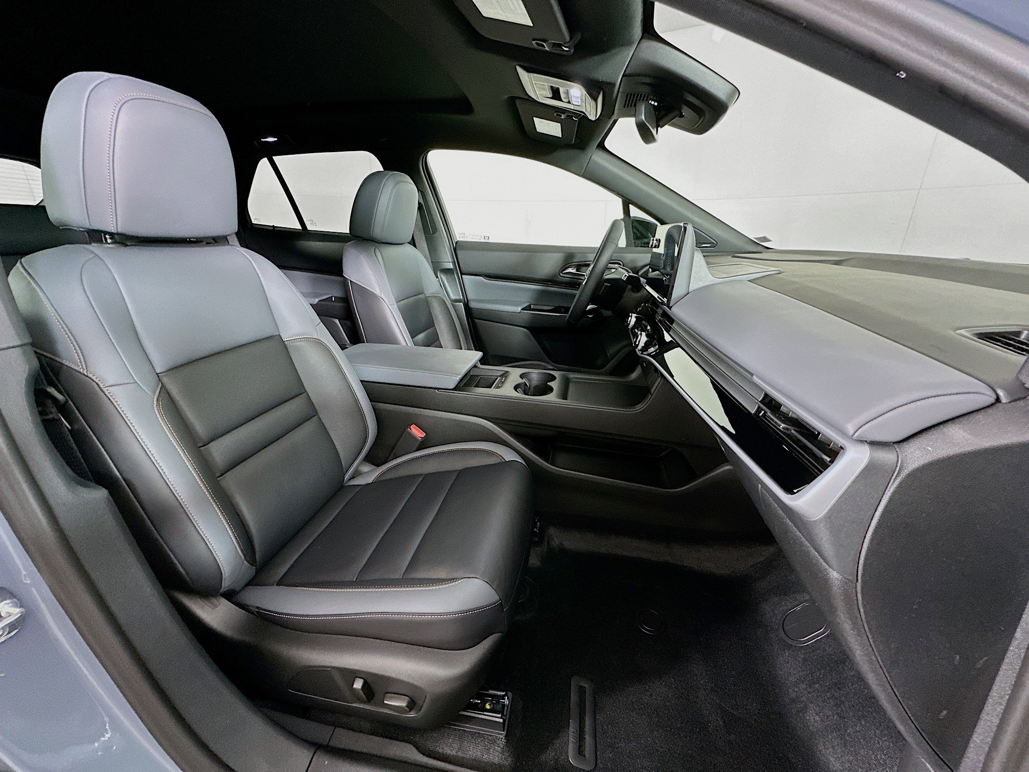 Used 2025 Honda Prologue Touring image 32