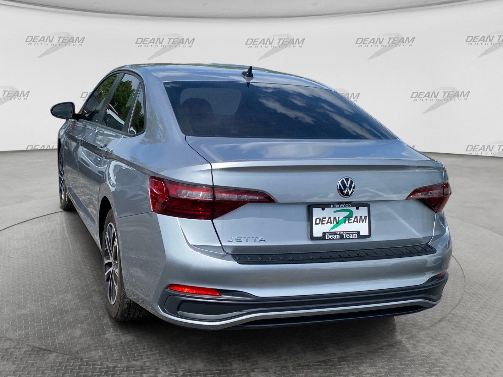 Used 2024 Volkswagen Jetta Sport FWD image 7