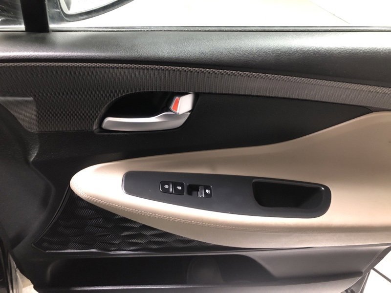 Used 2019 Hyundai Santa Fe SEL image 14