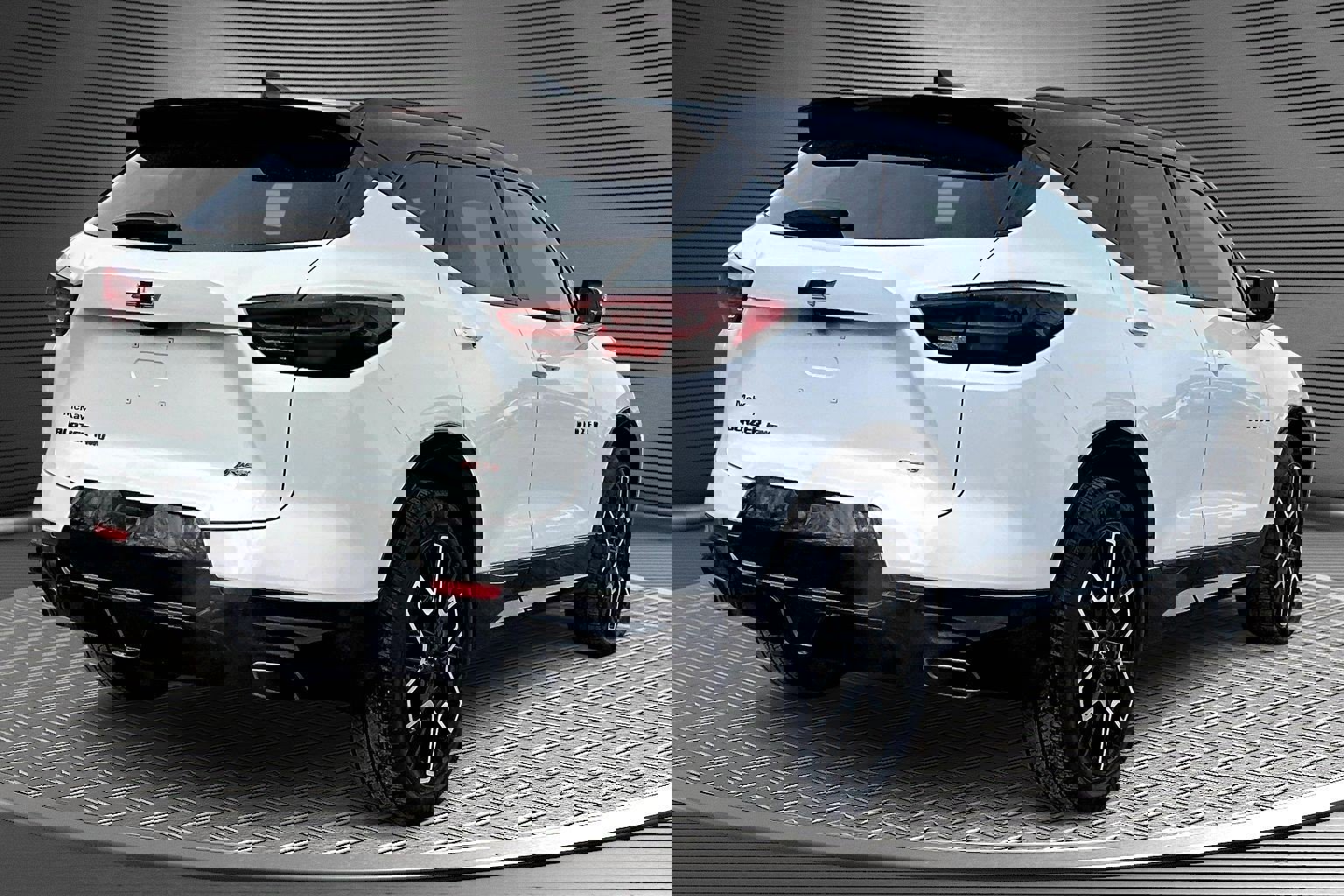 Used 2023 Chevrolet Blazer RS w/ Driver Confidence II Package image 6