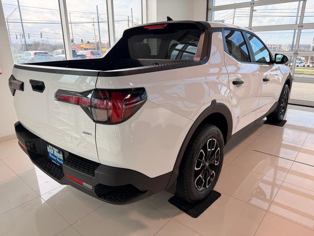 Used 2023 Hyundai Santa Cruz SE image 5