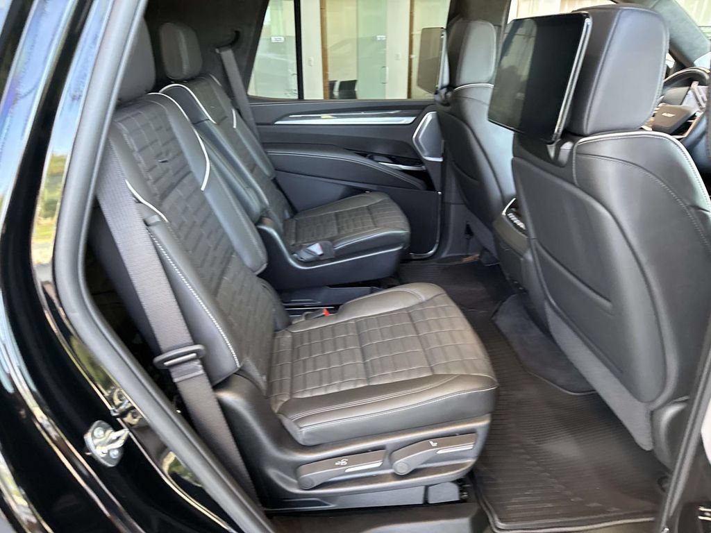 Certified 2026 Cadillac Escalade V AWD/4WD image 8