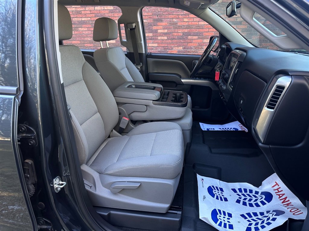 Used 2018 Chevrolet Silverado 1500 LT w/ All Star Edition image 53