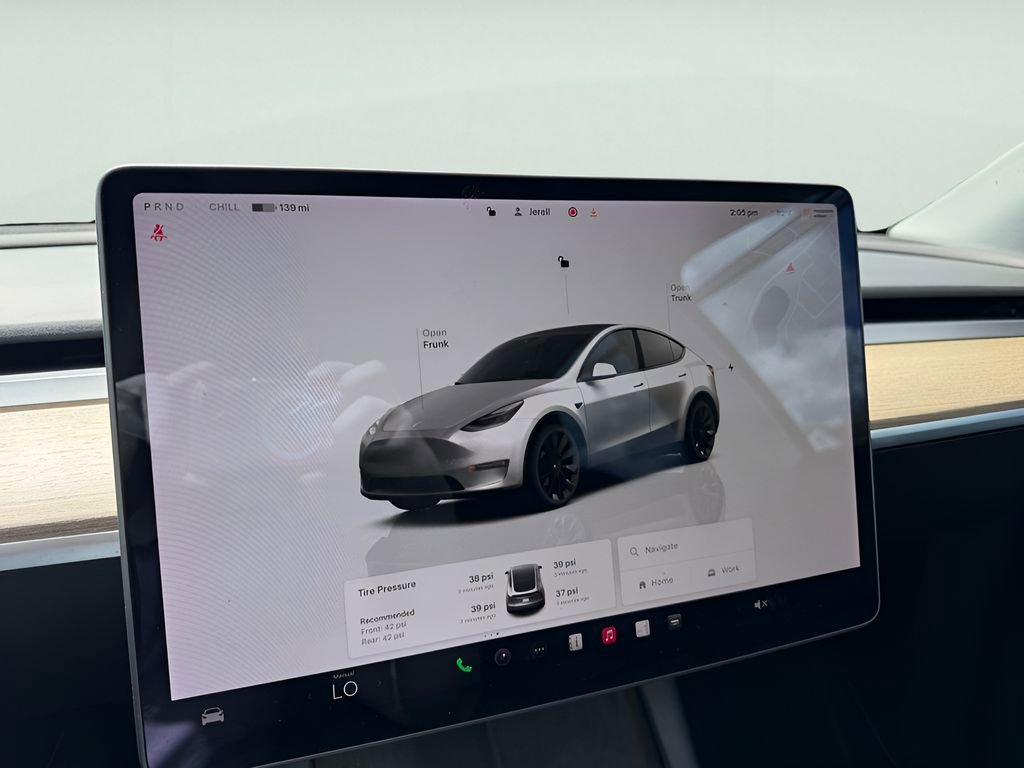 Used 2022 Tesla Model Y Long Range AWD/4WD image 18