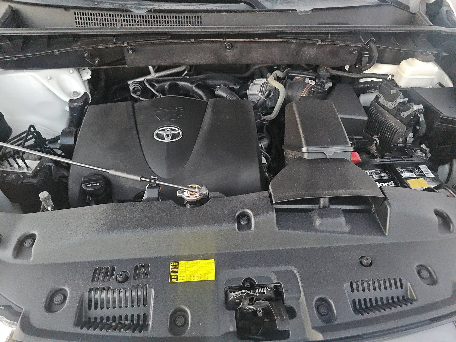 Used 2019 Toyota Highlander XLE AWD/4WD image 8
