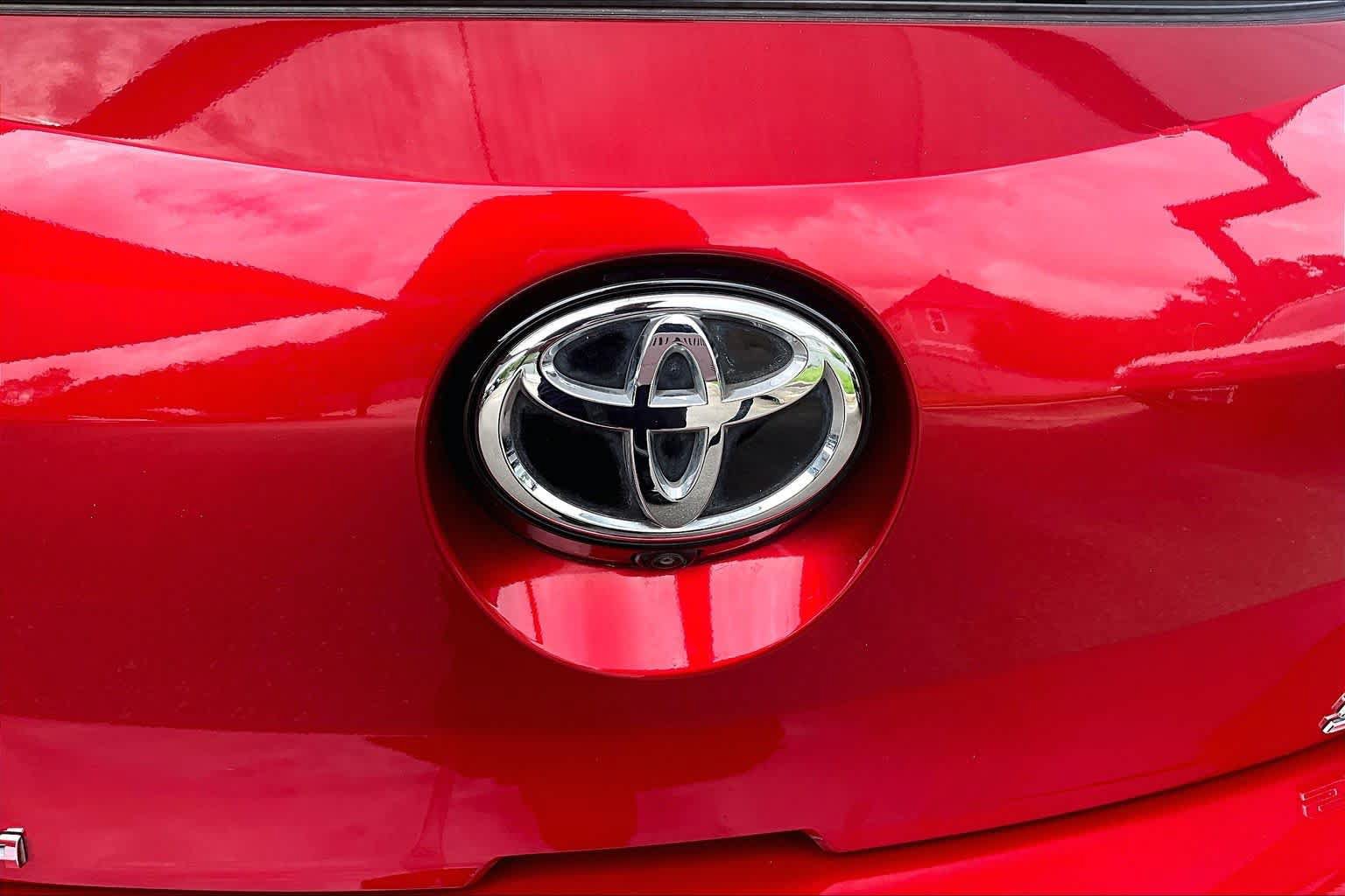 Used 2025 Toyota Corolla SE FWD image 30
