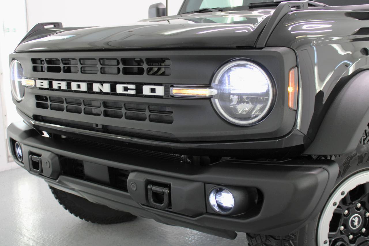 Used 2022 Ford Bronco Black Diamond w/ Sasquatch Package AWD/4WD image 21