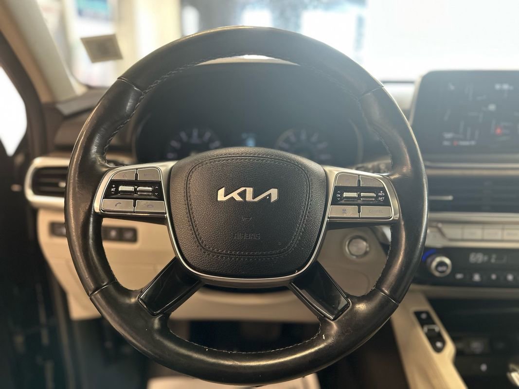 Used 2022 Kia Telluride EX image 18