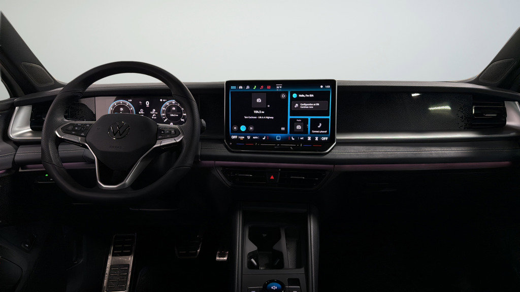 New 2026 Volkswagen Tiguan SE R-Line image 28