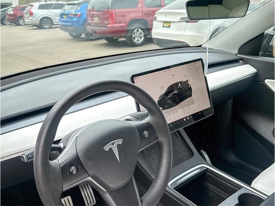 Used 2022 Tesla Model Y Performance image 23