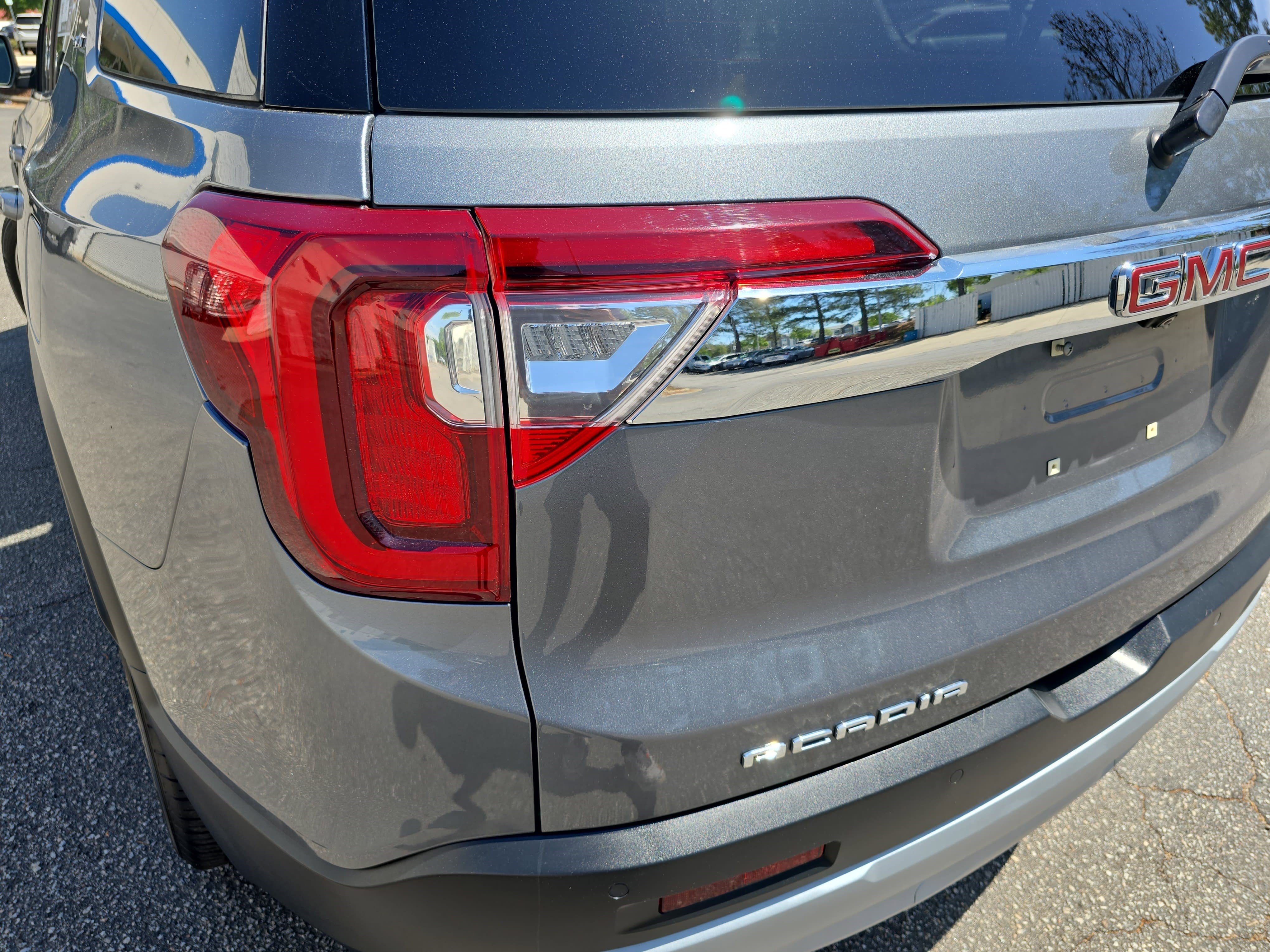 Used 2021 GMC Acadia SLT w/ Preferred Package FWD image 37