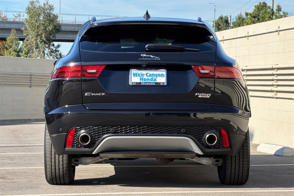 Used 2020 Jaguar E-PACE SE image 8