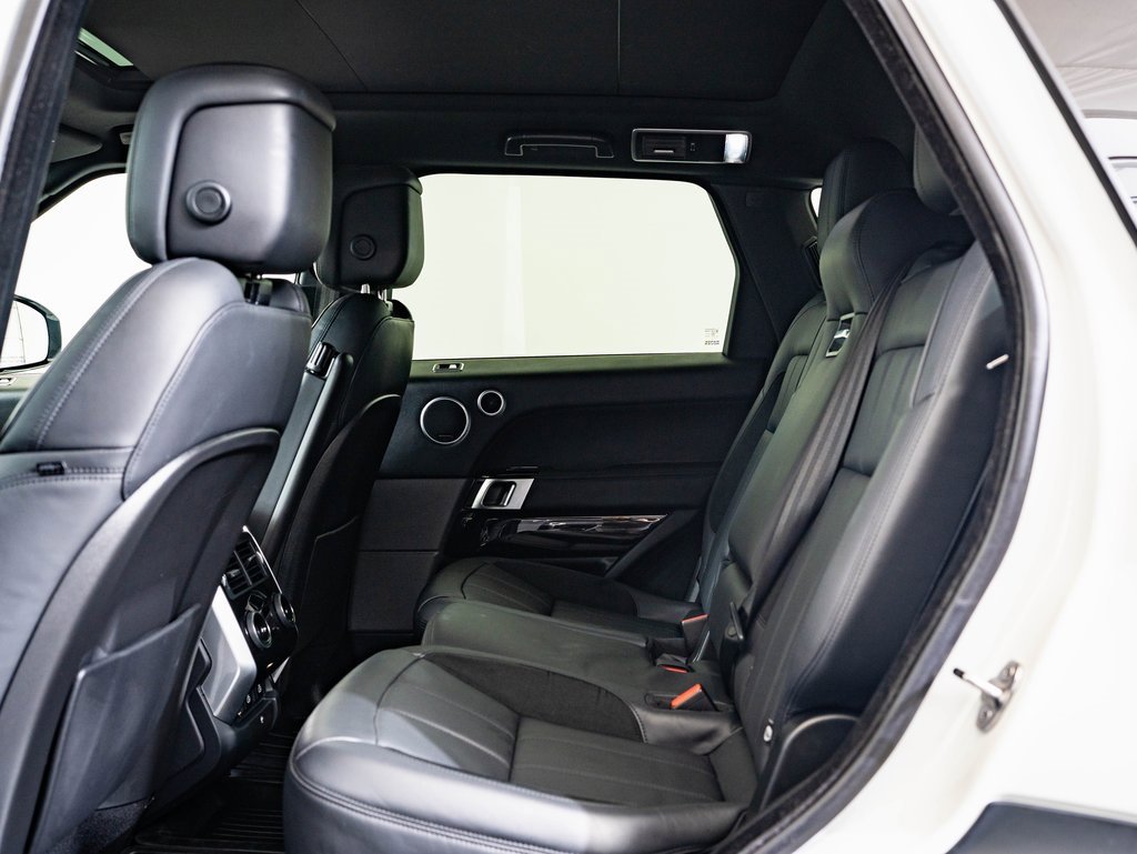 Used 2022 Land Rover Range Rover Sport HST image 40