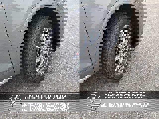 Used 2024 Audi SQ5 Premium Plus w/ Premium Plus Package image 10