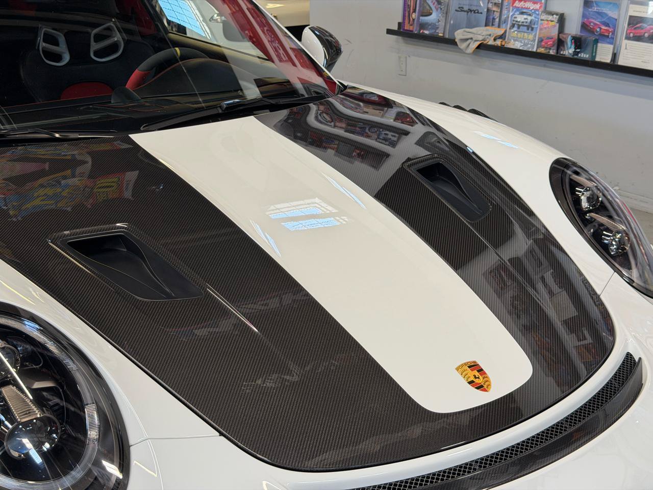 Used 2018 Porsche 911 GT2 RS RWD image 12