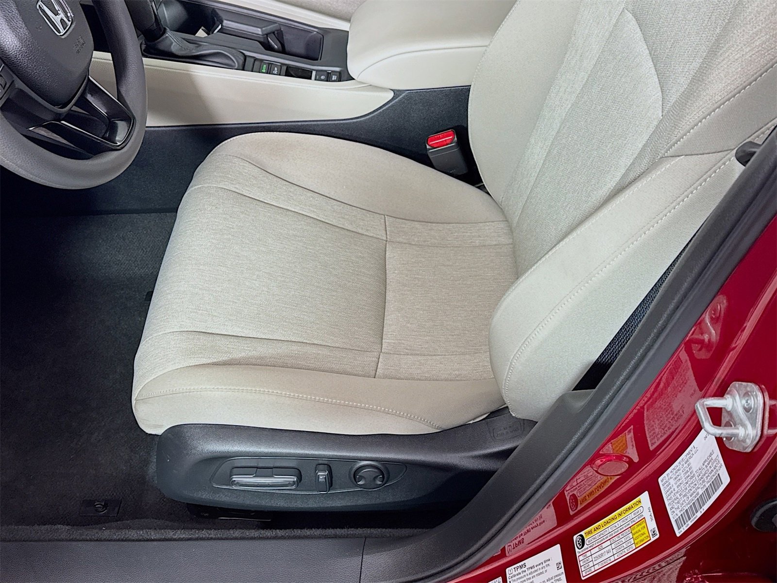 Used 2025 Honda Accord SE image 16