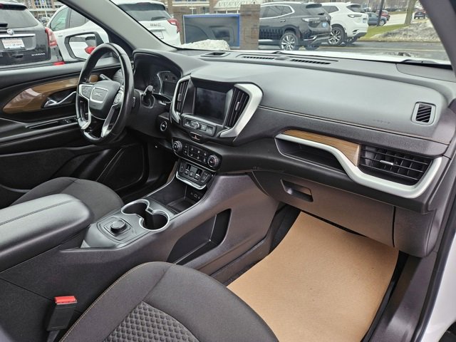 Used 2021 GMC Terrain SLE w/ LPO, Floor Liner Package image 11